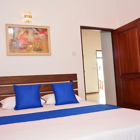 Tropical Garden Otel Negombo Dış mekan fotoğraf
